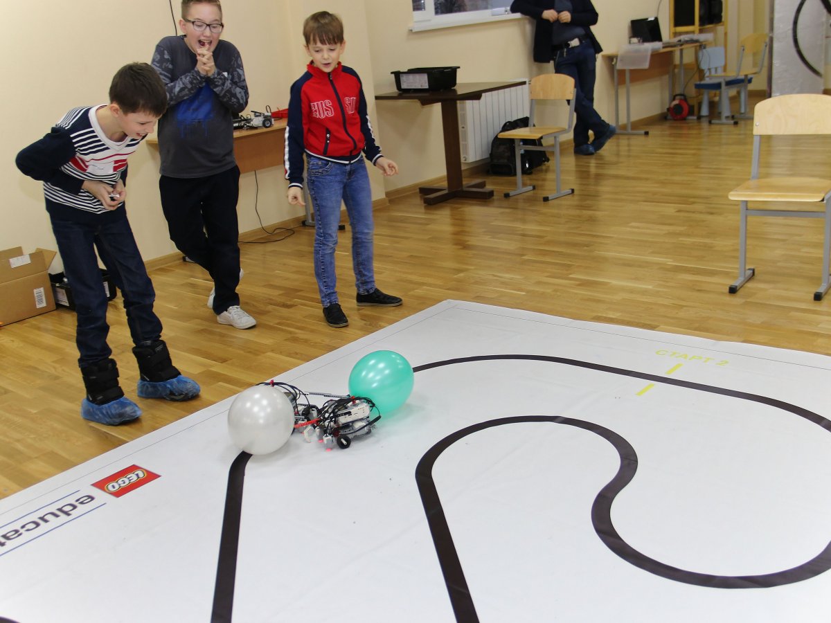 1-й турнир по робототехнике